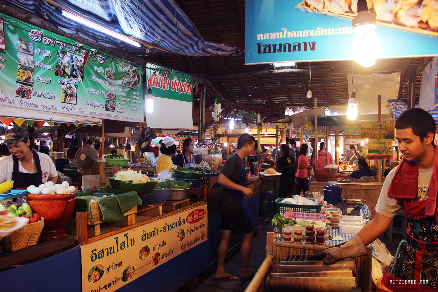 Taling Chan Floating Market, bangkok