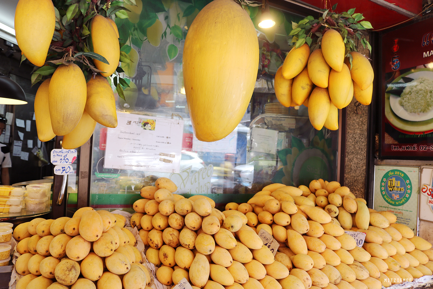 Mae Varee, mango shop, Bangkok
