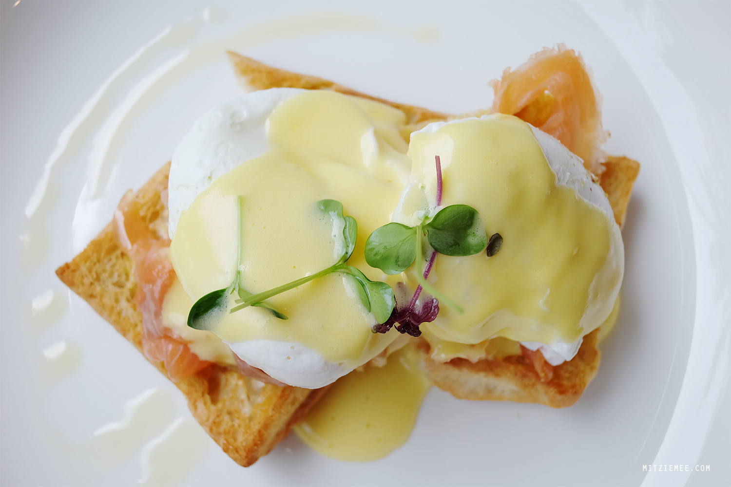 Eggs Benedict with salmon at The Coffee Club Dubai