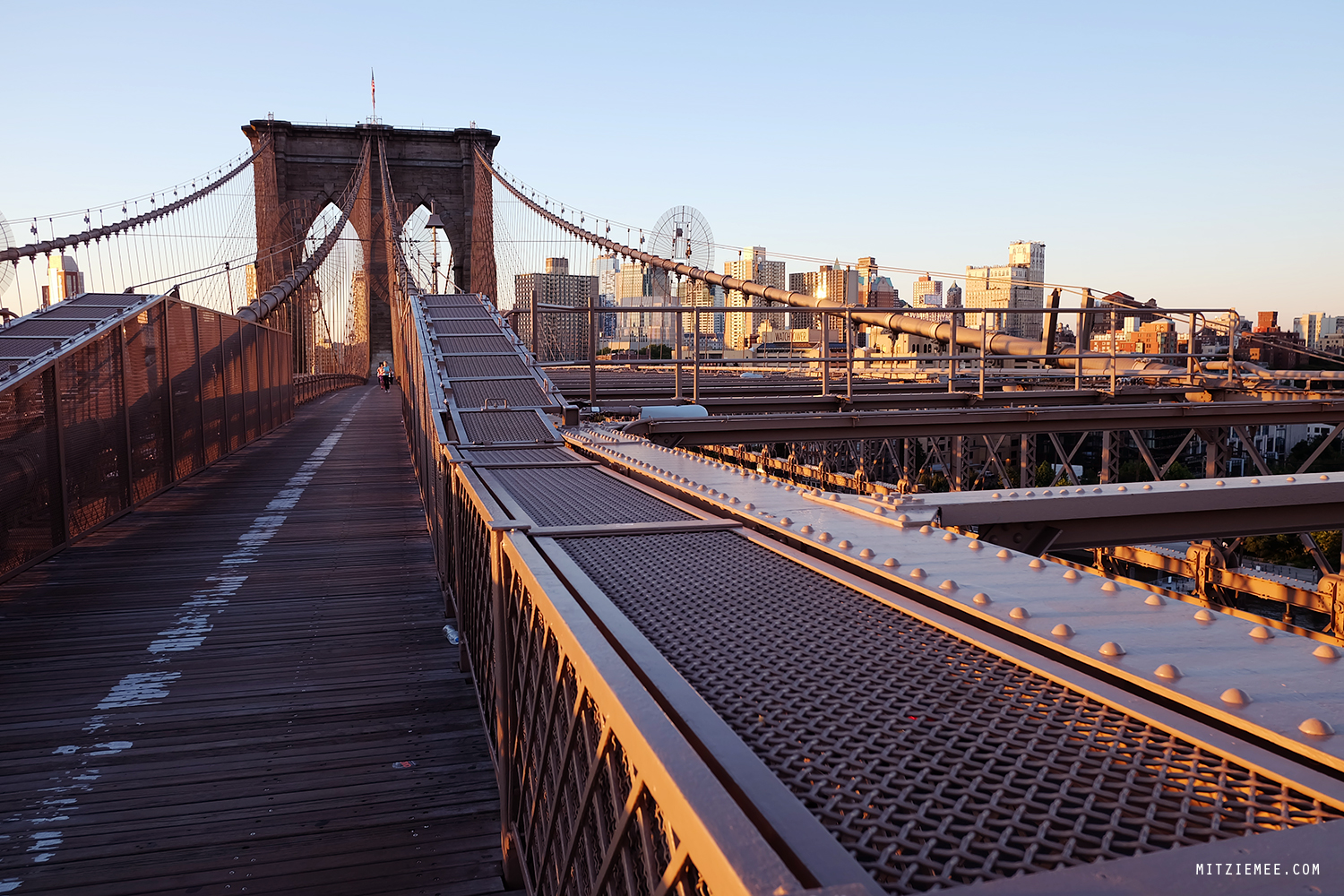 En morgen på Brooklyn Bridge, New York