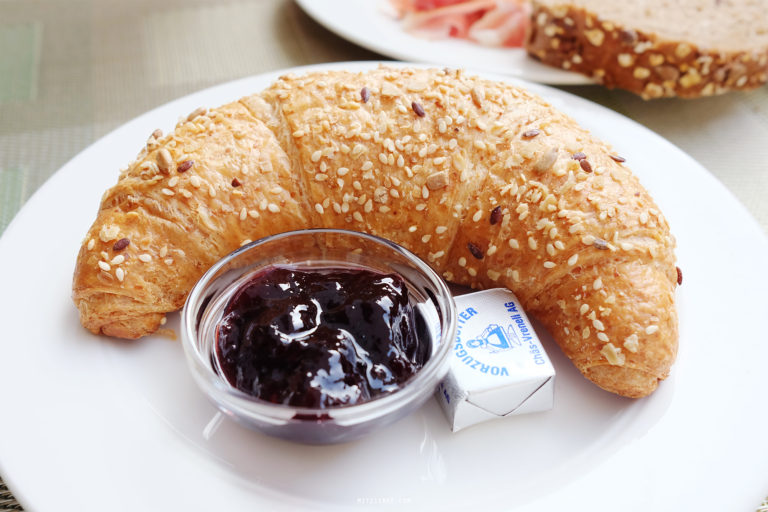 What to eat in Zurich? Delicious Swiss food Zurich Blog