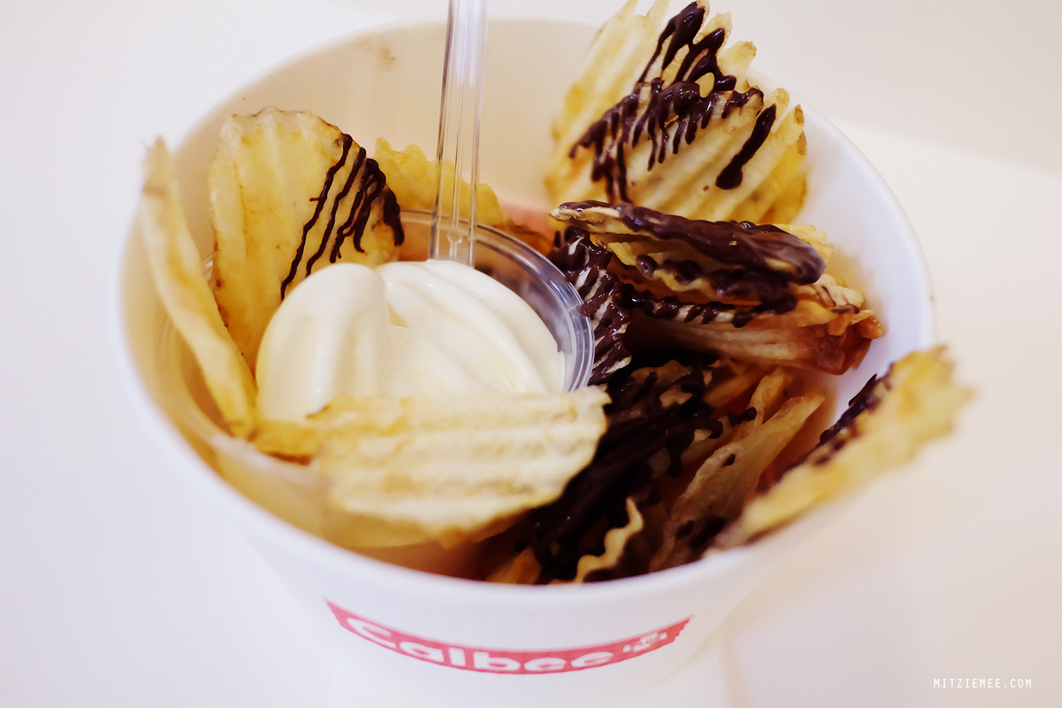 Potato chips with Royce chocolate and soft serve, Calbee Plus, Tokyo