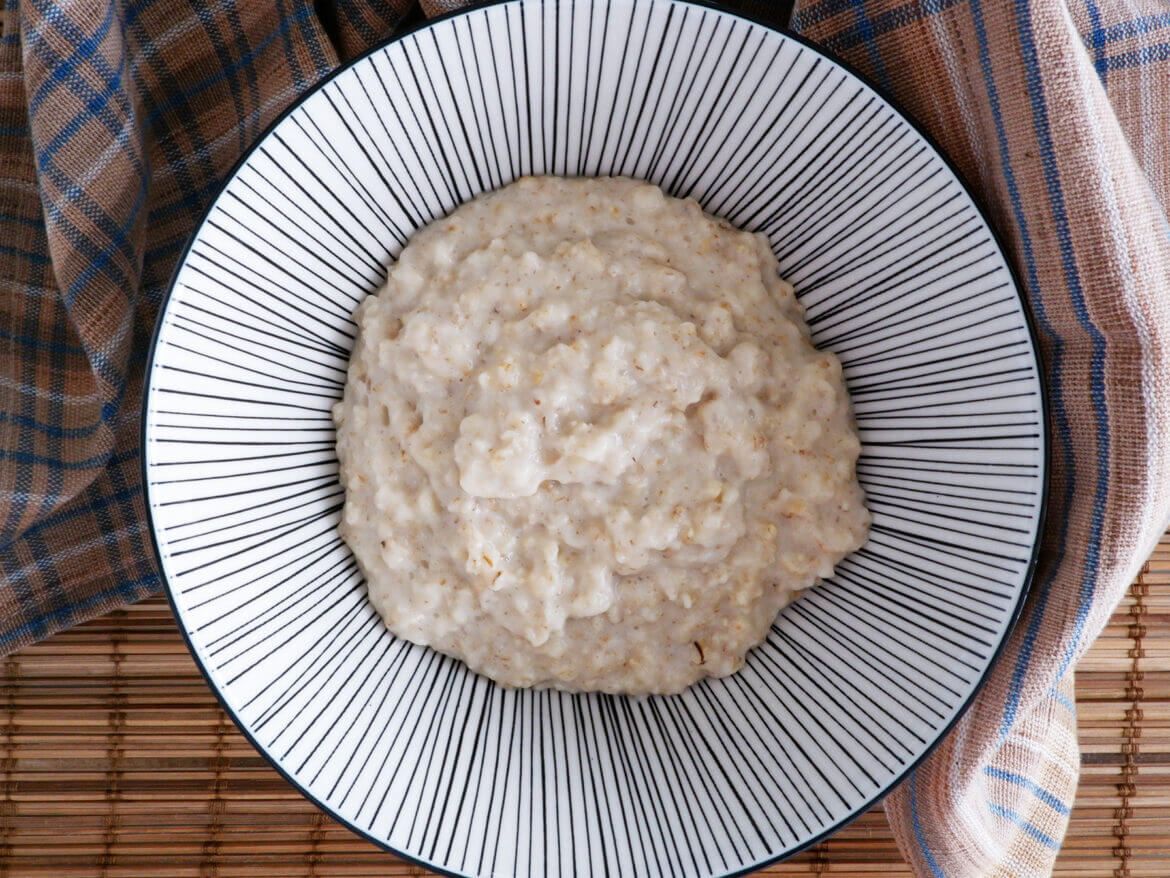 Oatmeal with almond milk, fresh figs, and walnuts Breakfast Recipes Mitzie Mee