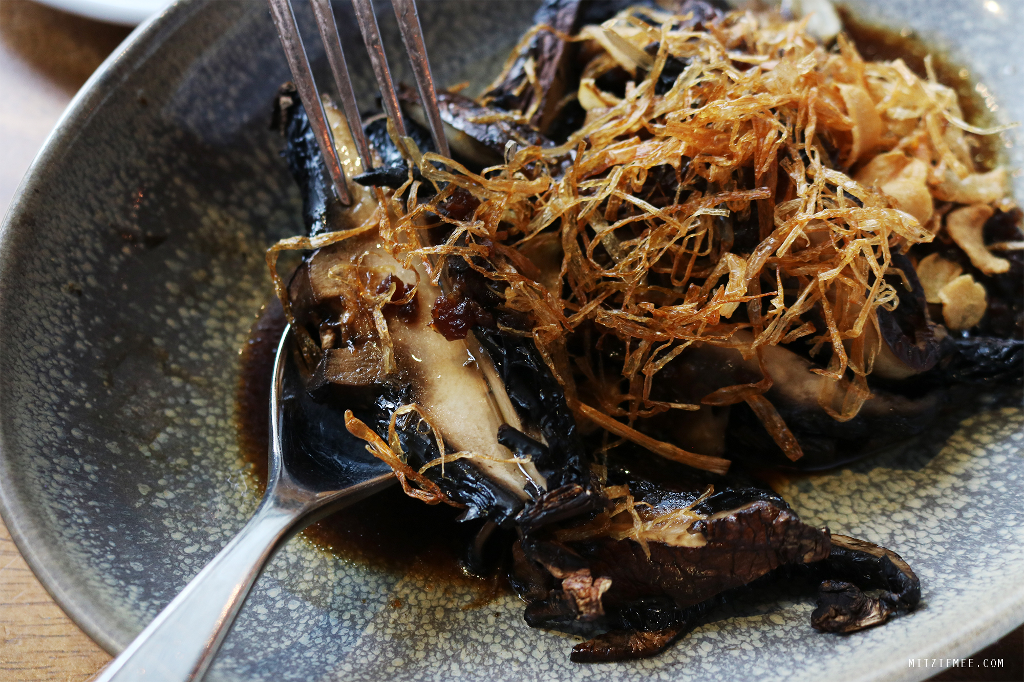 Portobello with ponzu sauce and garlic, Fume Dubai