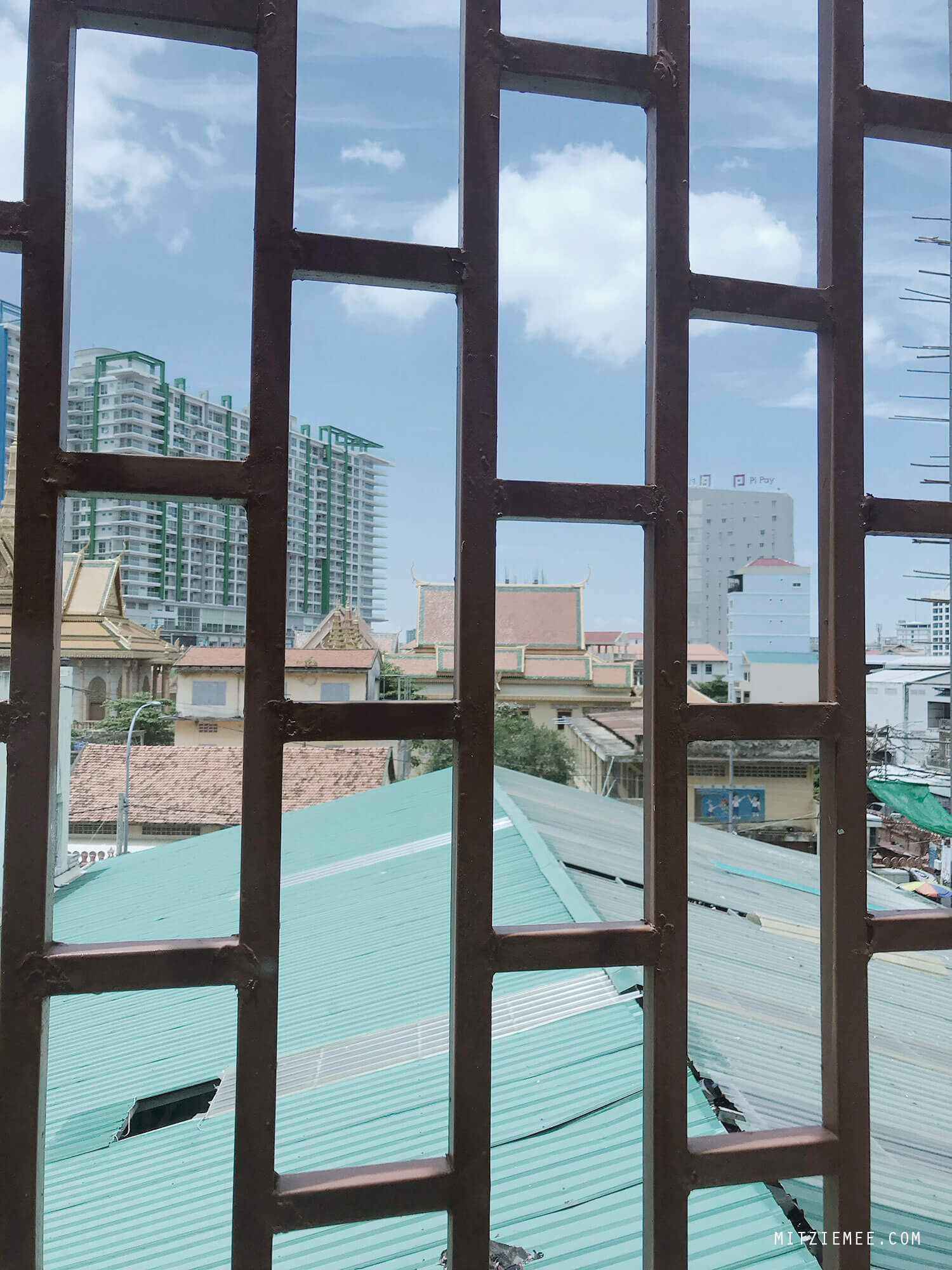 Phnom Penh homestay, view from the kitchen