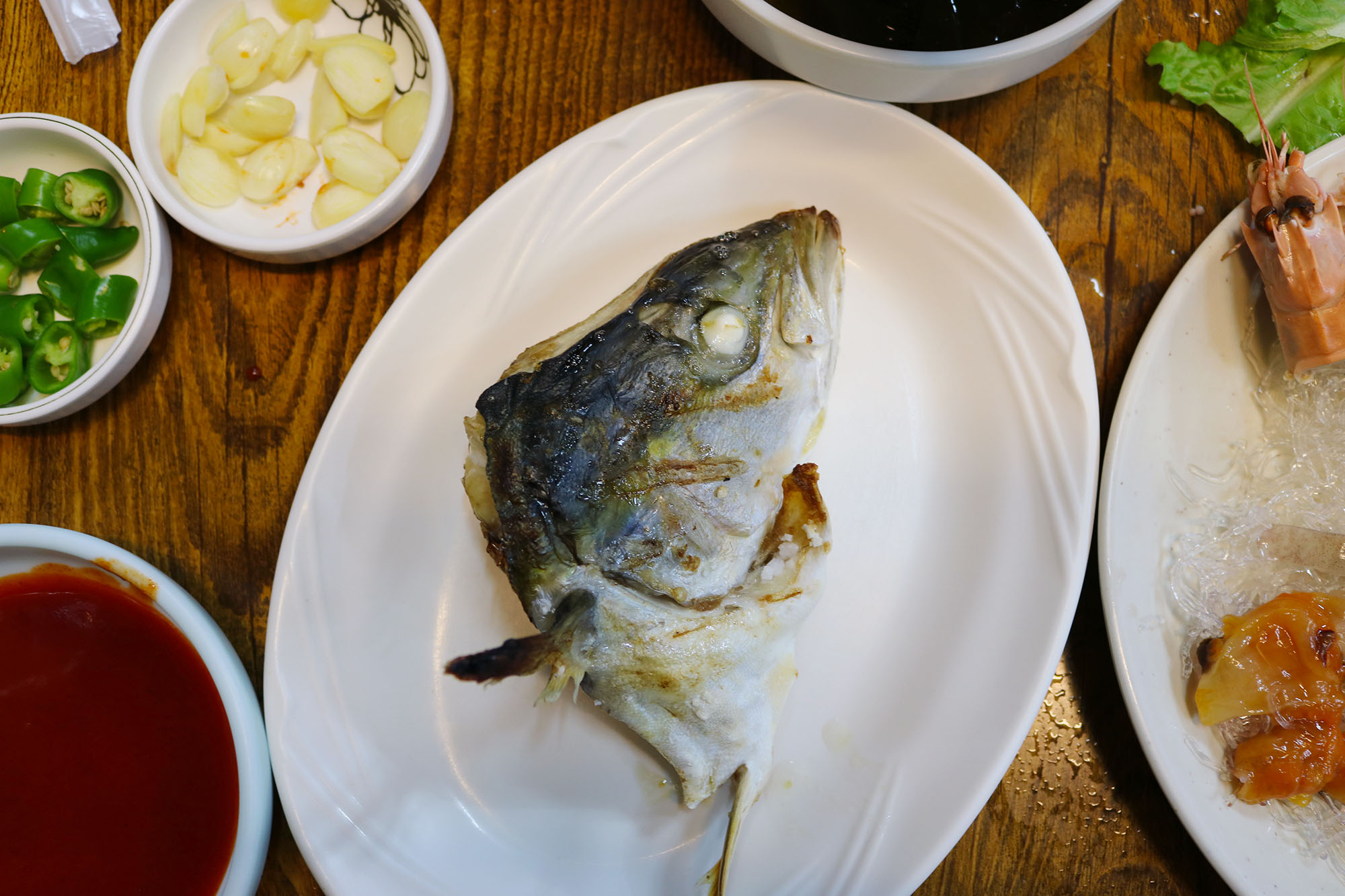 Jeju Island - The night we ate a grilled fish head