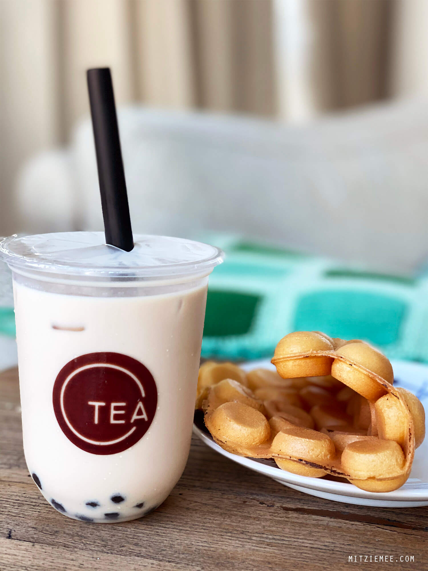 Otea Cafe, bubble tea and egg waffles in Dubai