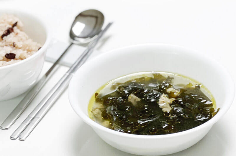 Recipe: Korean Seaweed Soup (birthday soup)