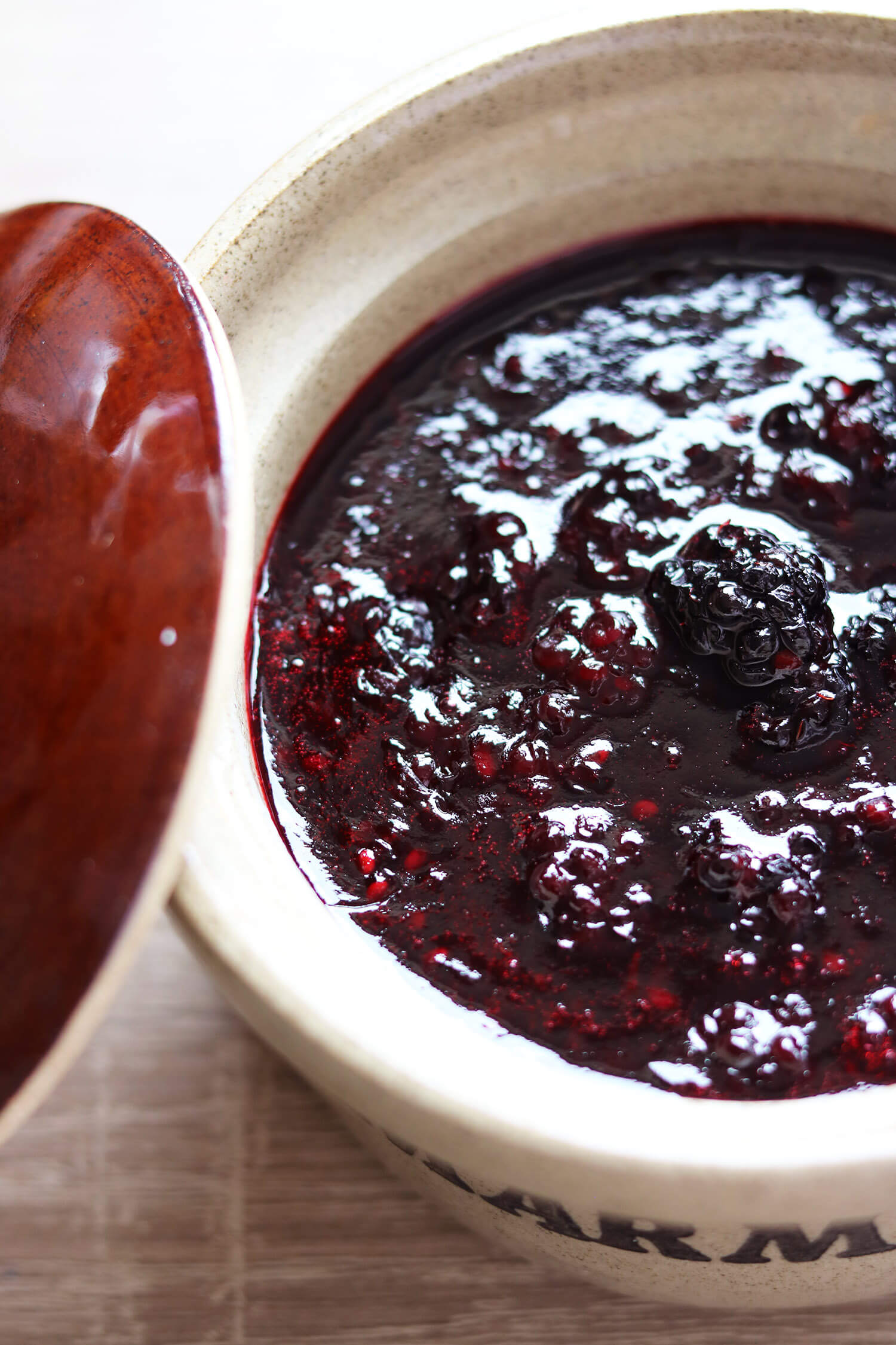 Recipe - Blackberry jam with vanilla and rum