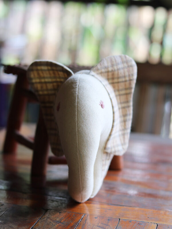 Chimmuwa Elephant - Yellow - Handwoven Cotton - Borderline Collective Shop