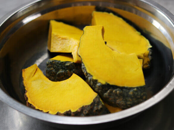 Karen Pumpkin Curry - Vegan Recipe - Tea Garden in Mae Sot - Mitzie Mee
