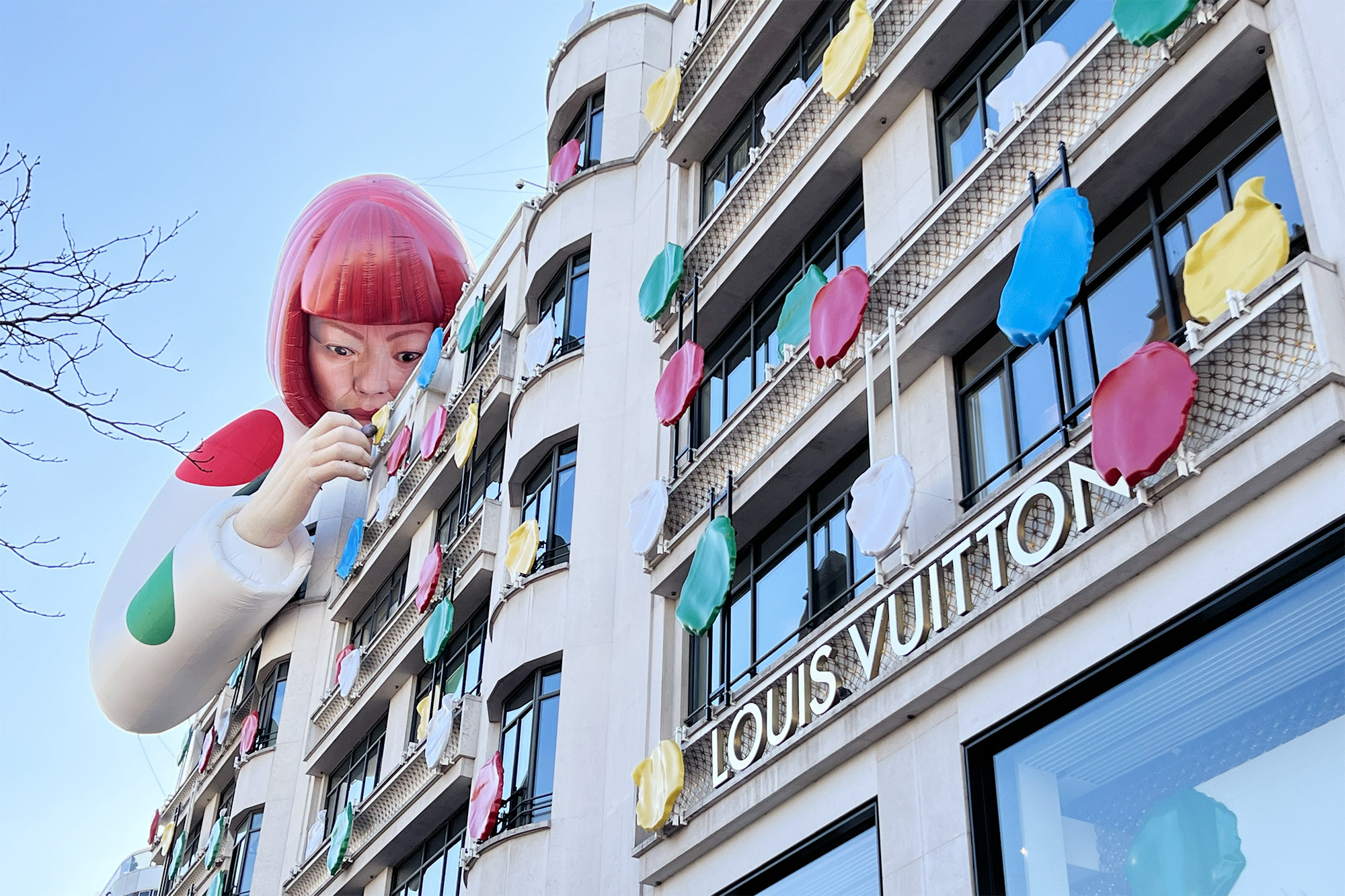 There's A Free Yayoi Kusama X Louis Vuitton Pop-Up In NYC