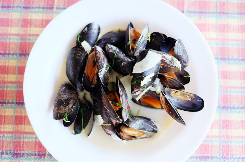 Recipe: Trine's Amazing Mussels with White Wine and Cream