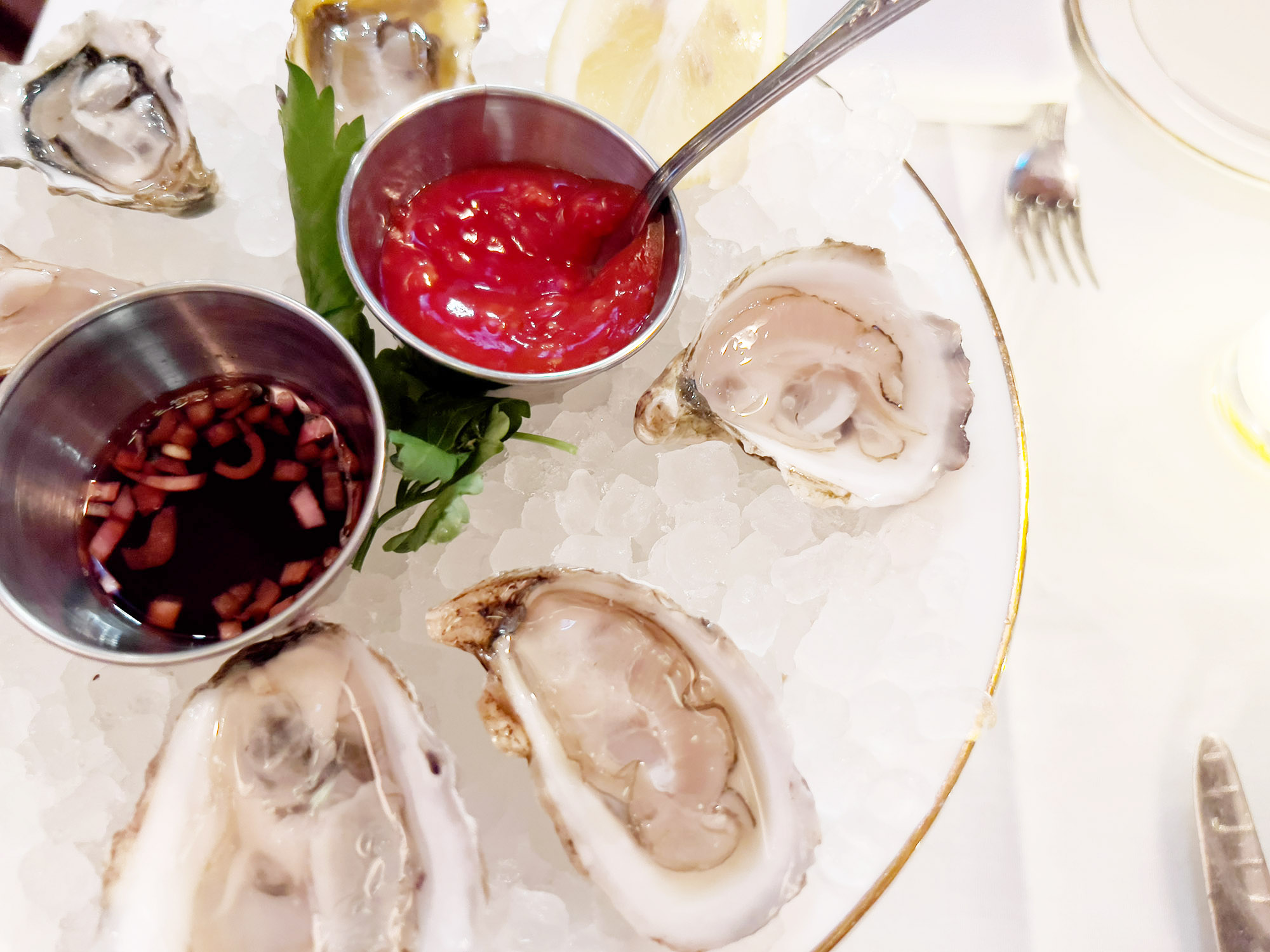 NYC: La Grande Boucherie - Oysters, steak frites and hot tea