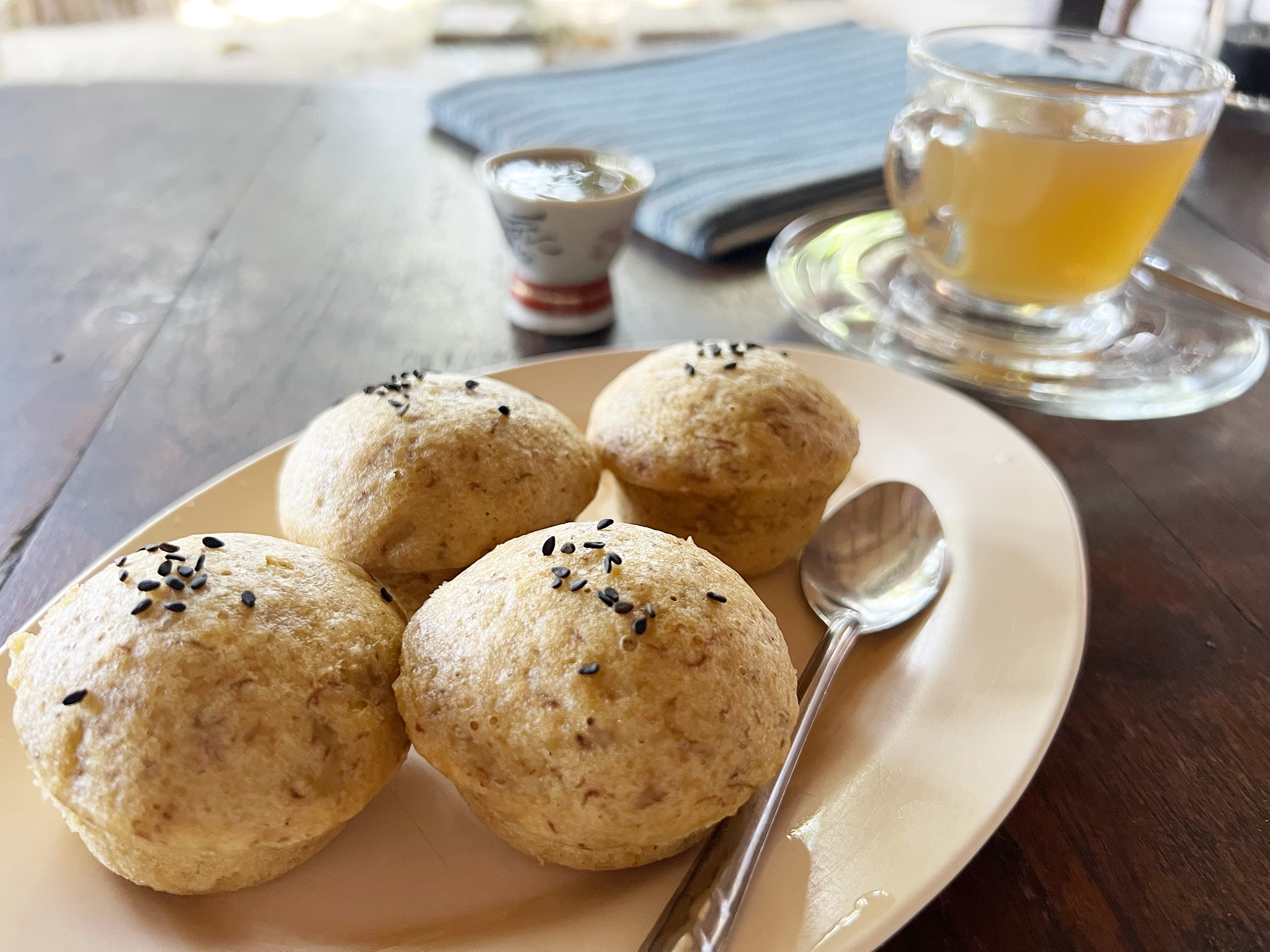 Recipe: Burmese Tea Cakes