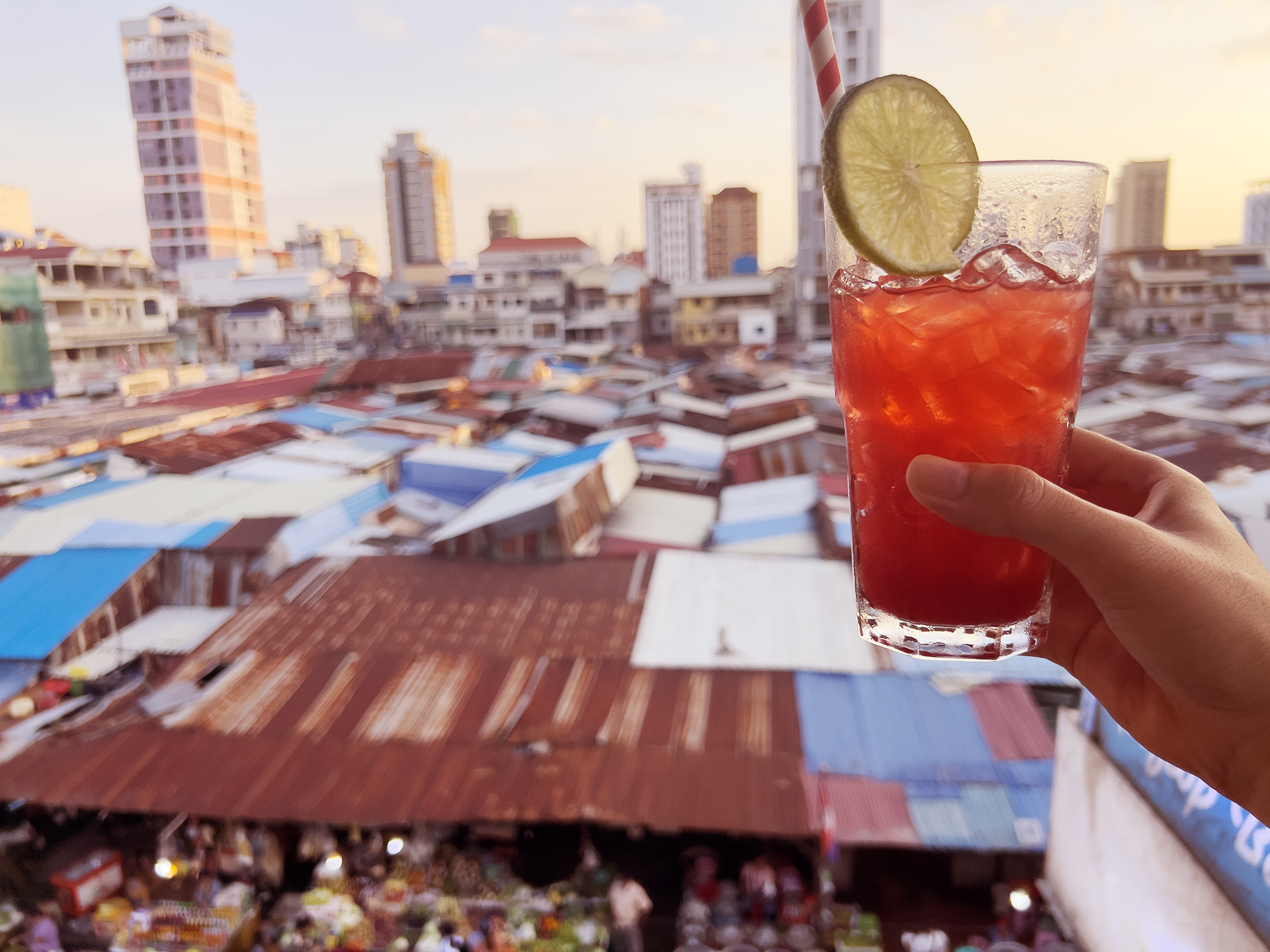 Phnom Penh: Sundown Social Bar - The Hidden Rooftop Bar at TTP