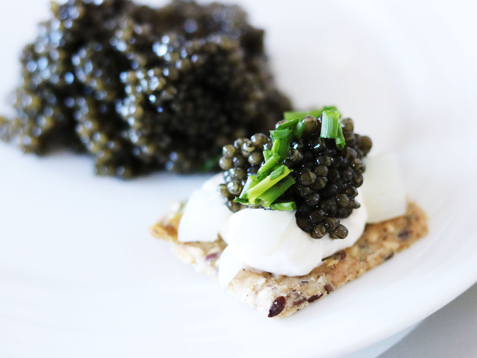 Recipe: Hungry Bird Eats Seed crackers with caviar and sour cream