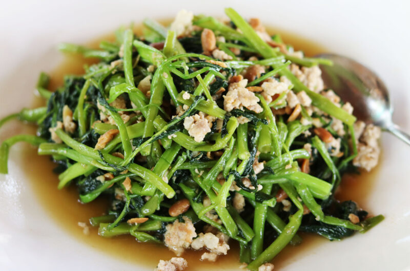 Recipe: Cambodian Stir-fried Morning Glory with Pork, Fermented Soybeans, and Garlic