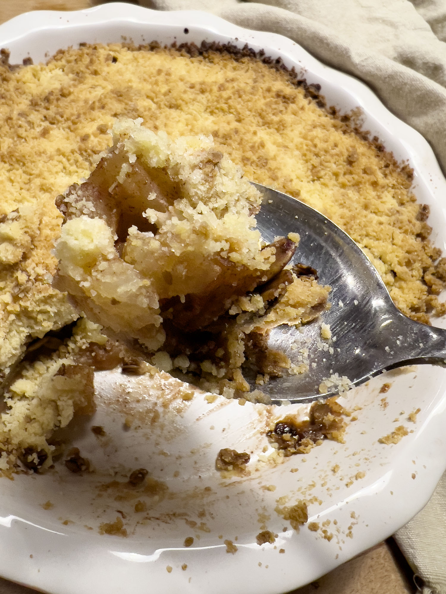 Recipe: Apple Crumble with Almond Paste and Granola