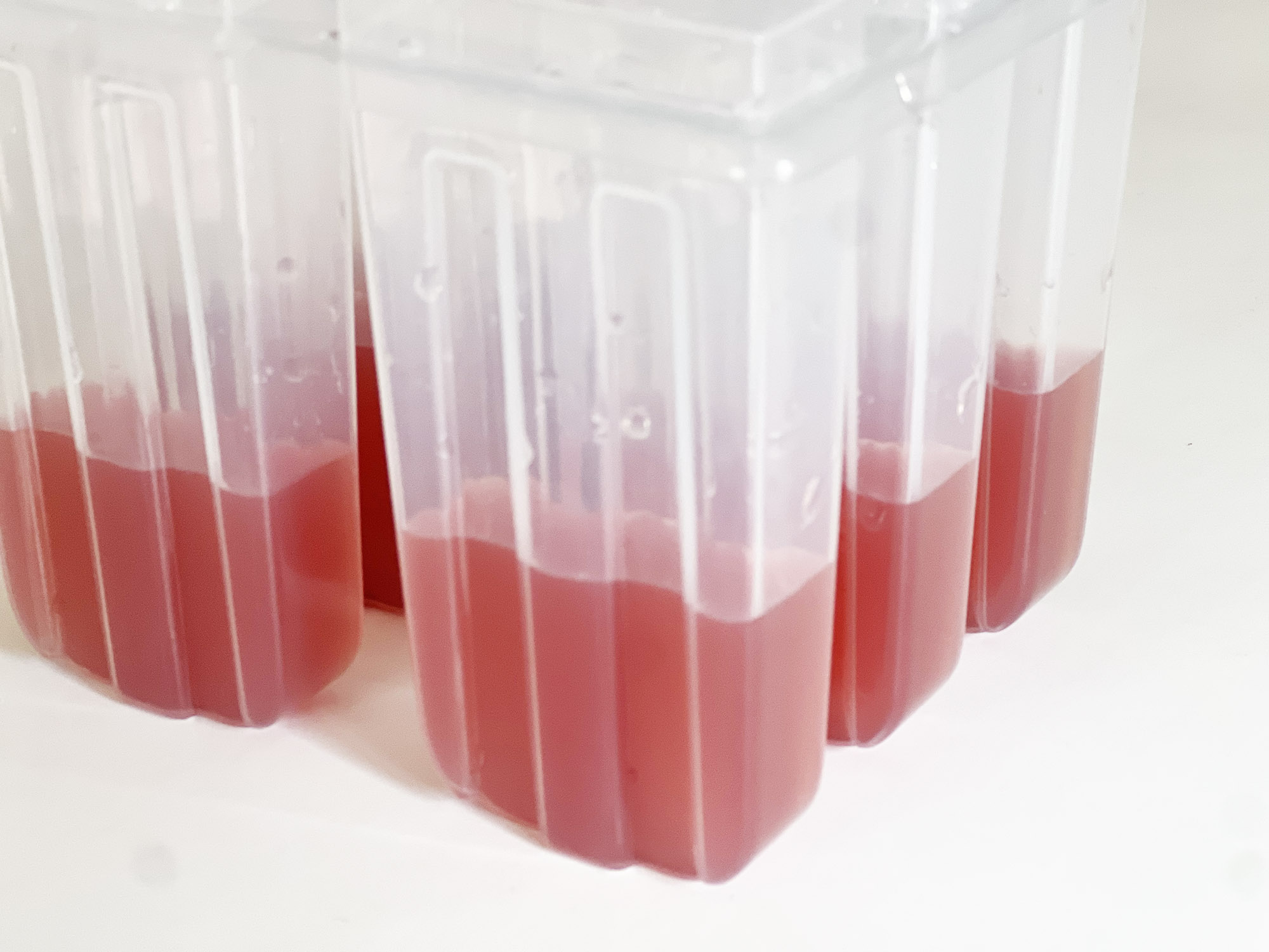 Recipe: Homemade Layered Popsicles - Fresh fruit and no added sugar