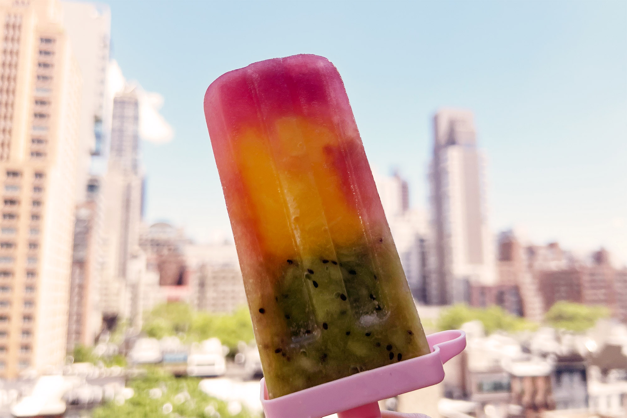 Recipe: Homemade Layered Popsicles - Fresh fruit and no added sugar