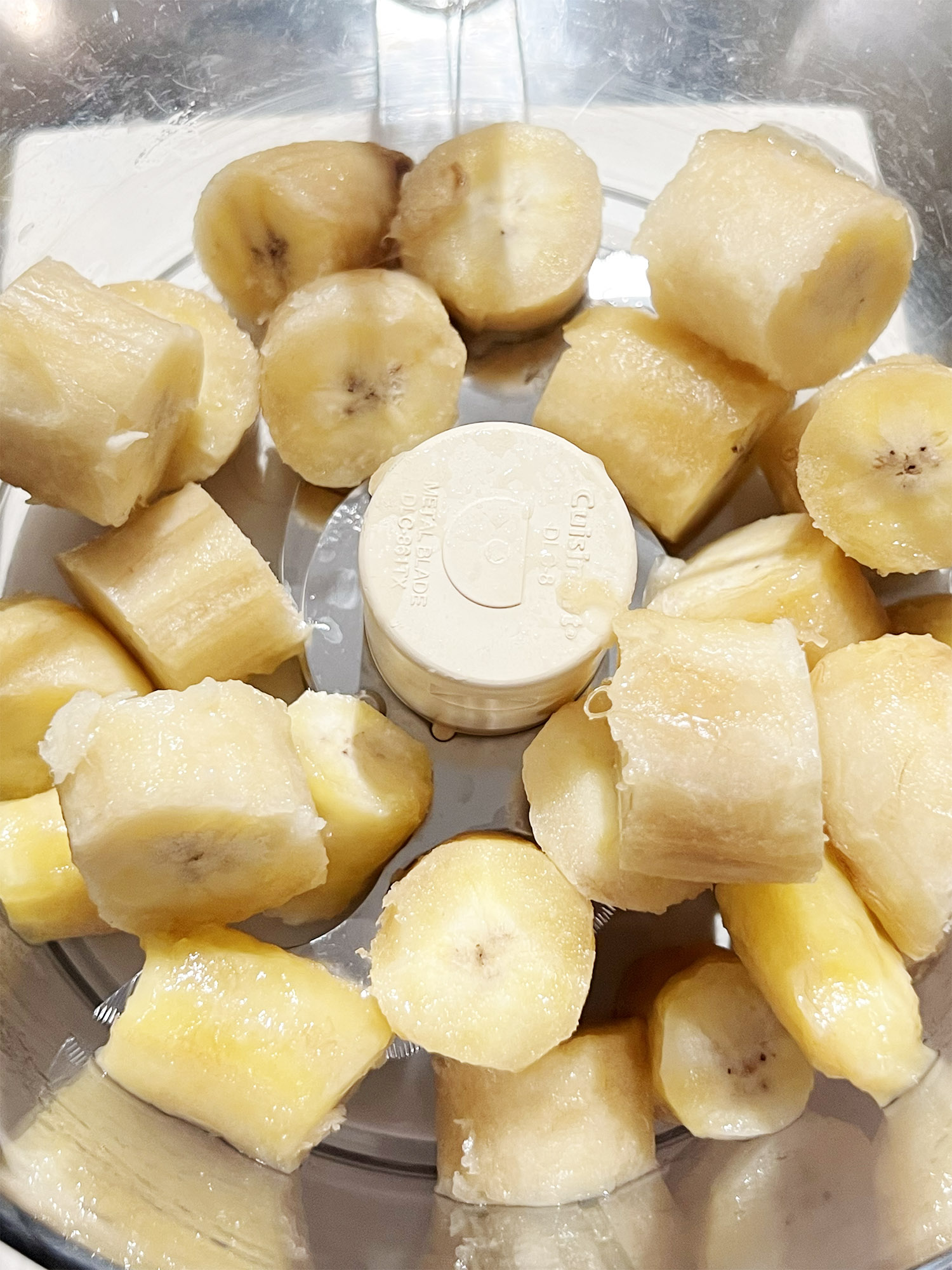 Recipe: Banana Ice Cream with Peanut Butter and Chocolate