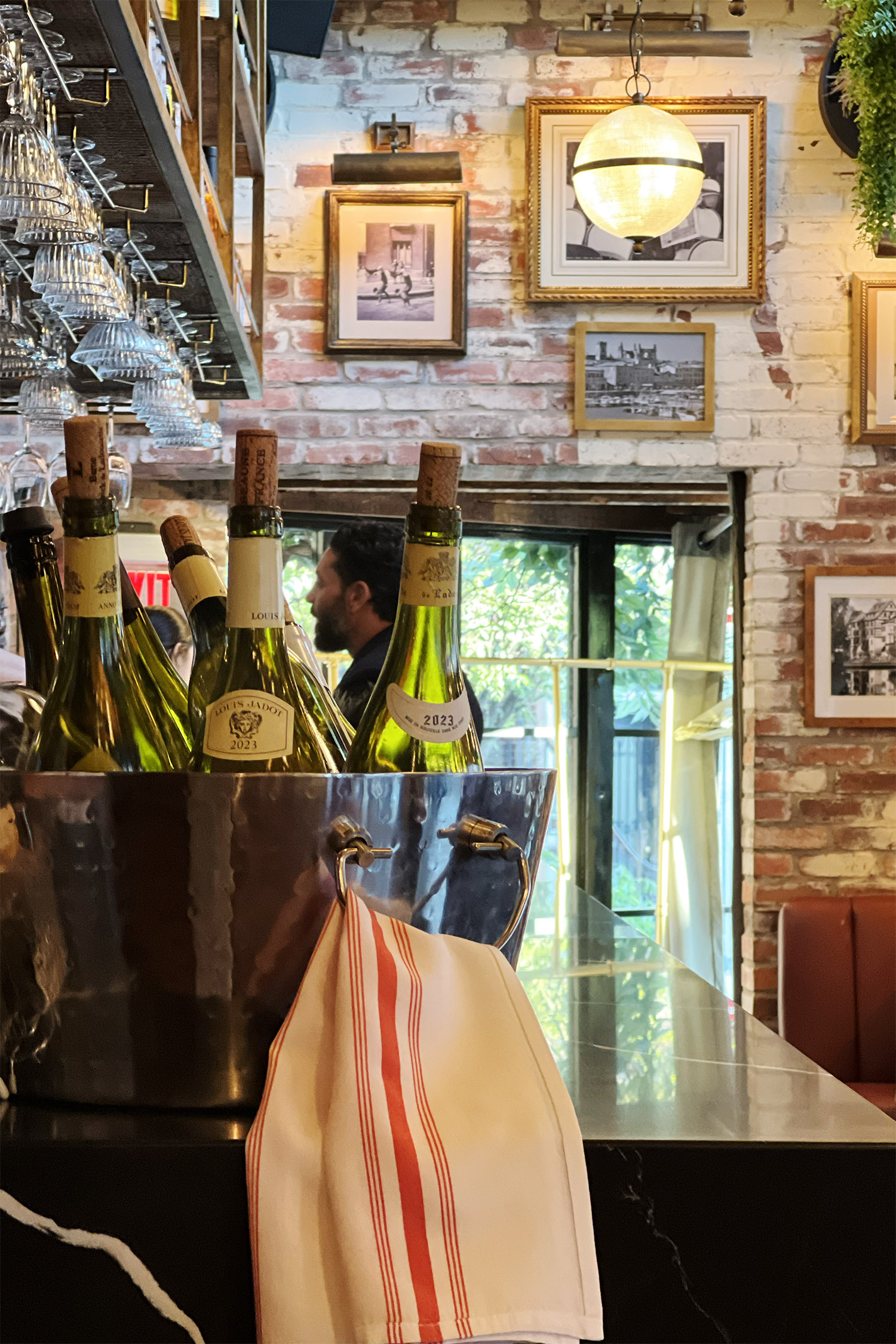 New York: Le Petit Village – French Restaurant in West Village