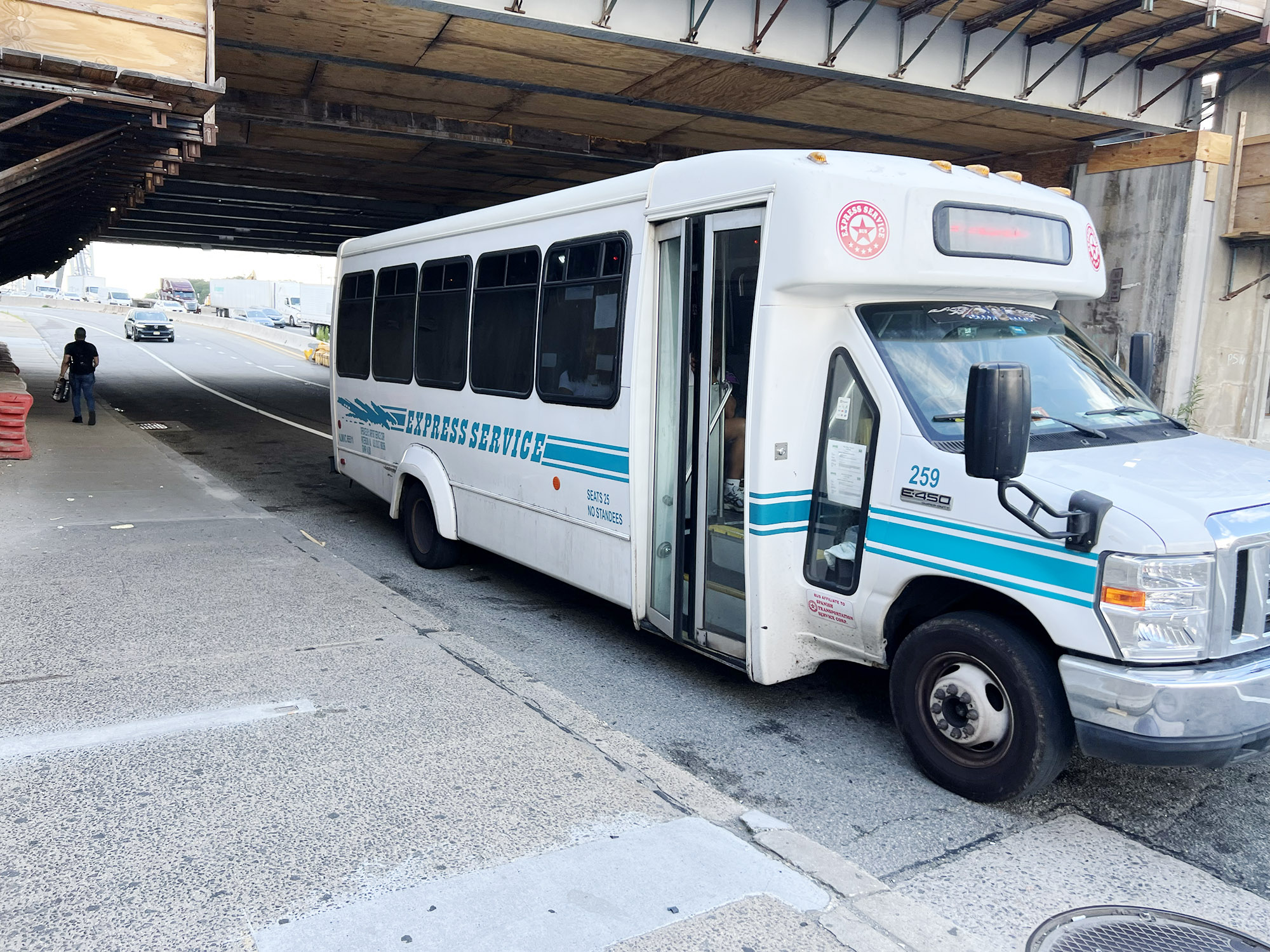 From New York City to Fort Lee: The Bus Over George Washington Bridge