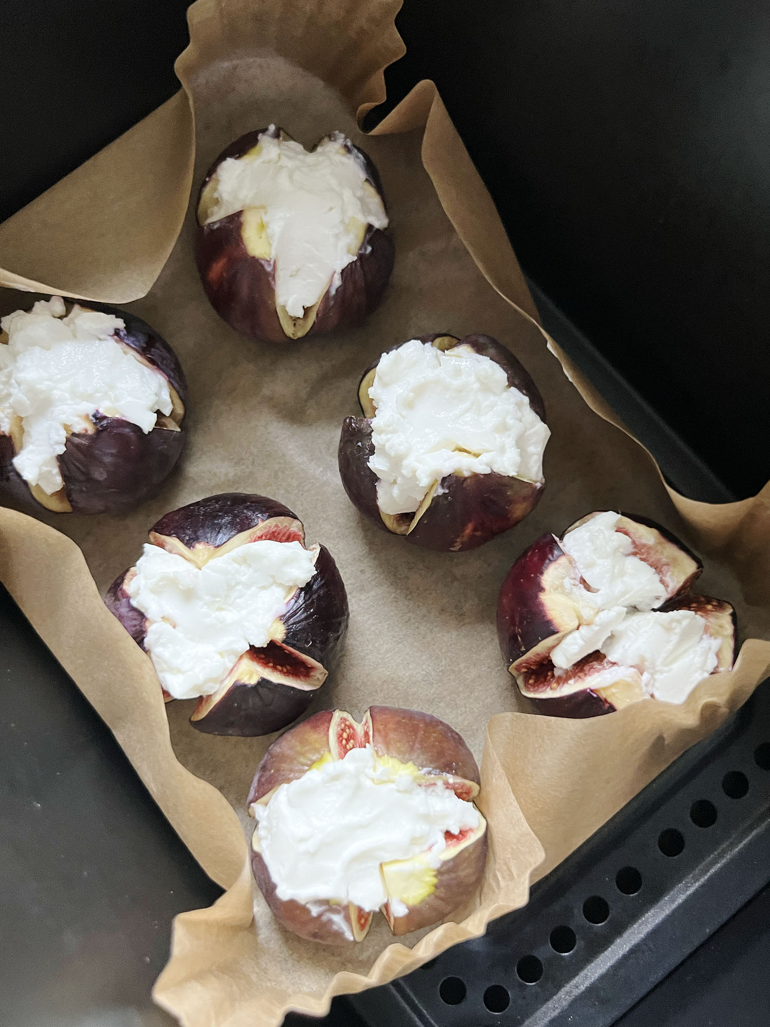 Recipe: Baked Figs with Goat Cheese, Honey, and Pistachios