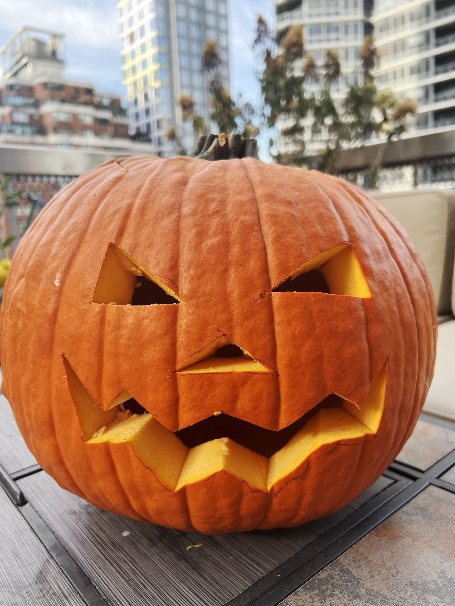 A Simple Guide to the Perfect Halloween Pumpkin