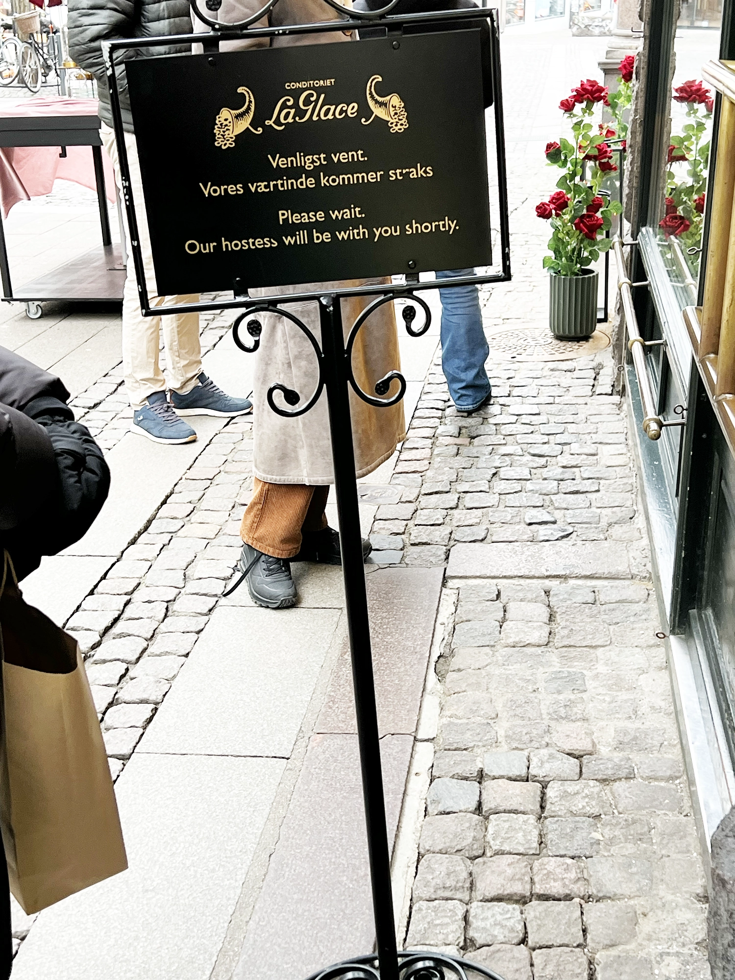 Copenhagen: La Glace - Sportskage and Hot Chocolate