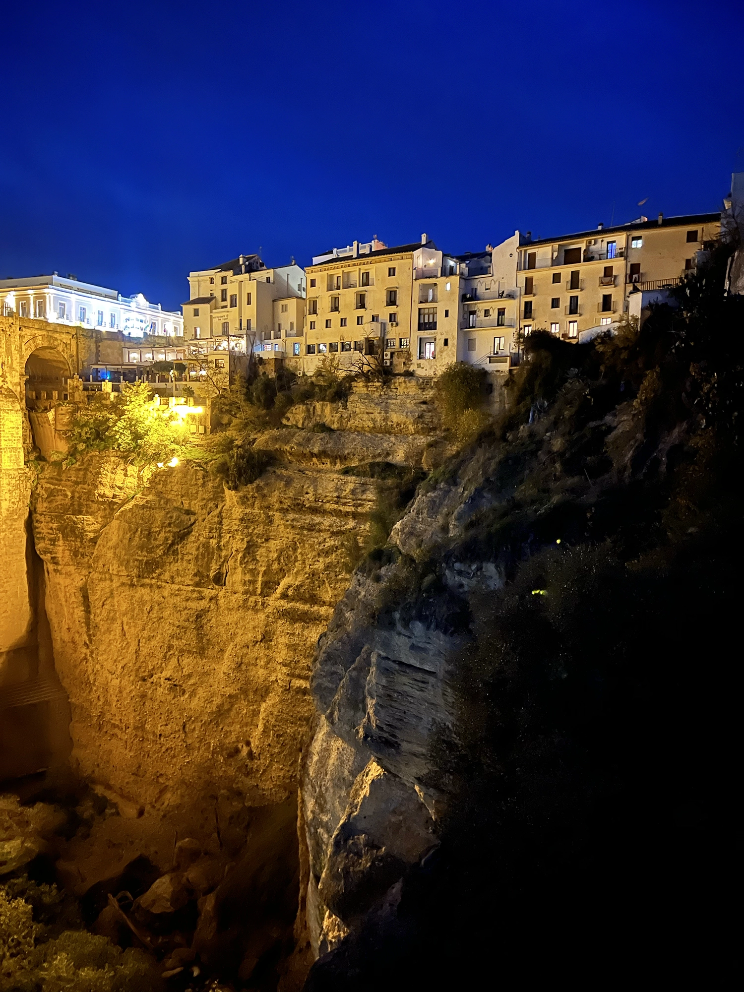 An evening walk in Ronda - Puente Nuevo and Puente Viejo