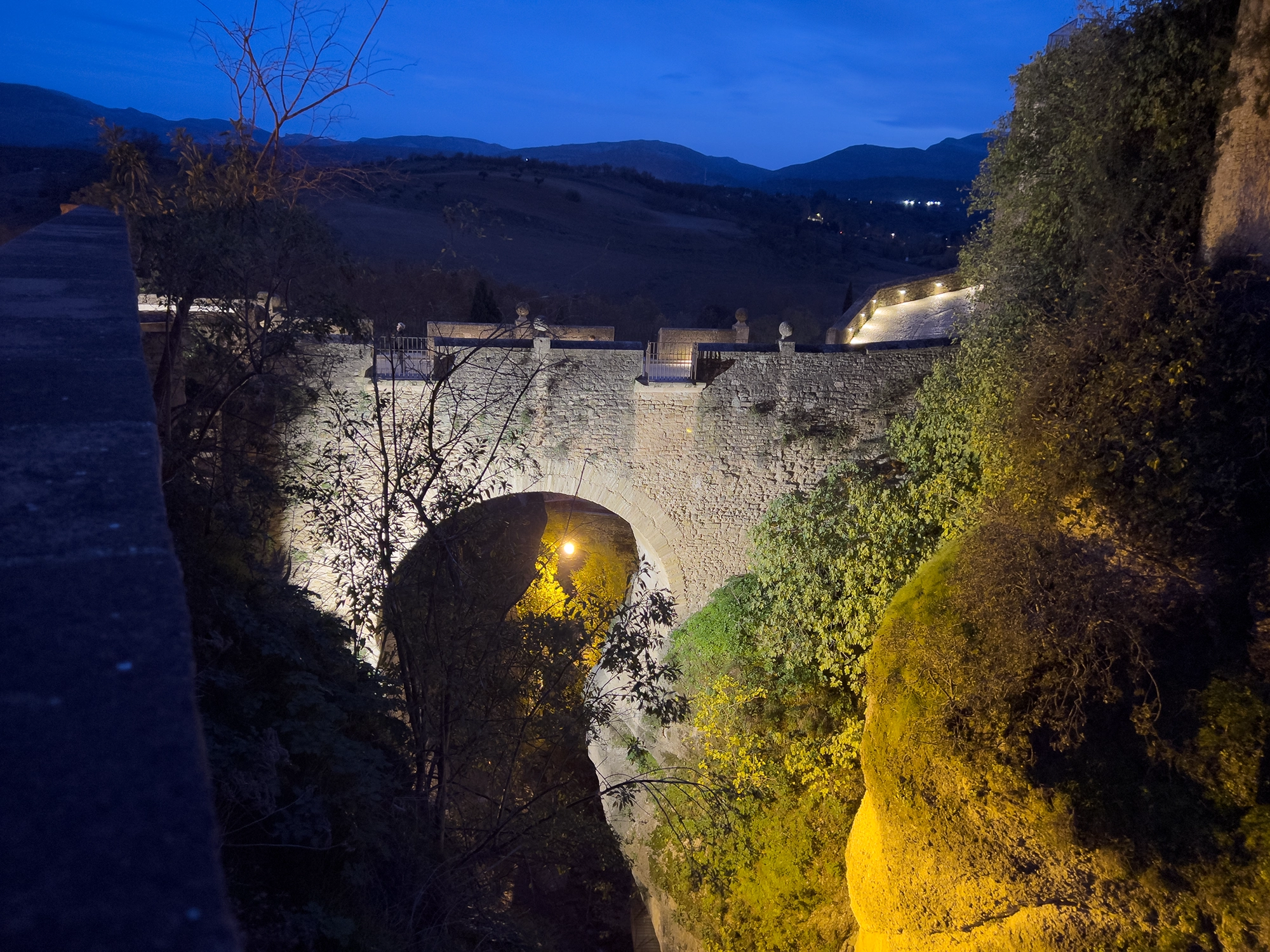 An evening walk in Ronda - Puente Nuevo and Puente Viejo