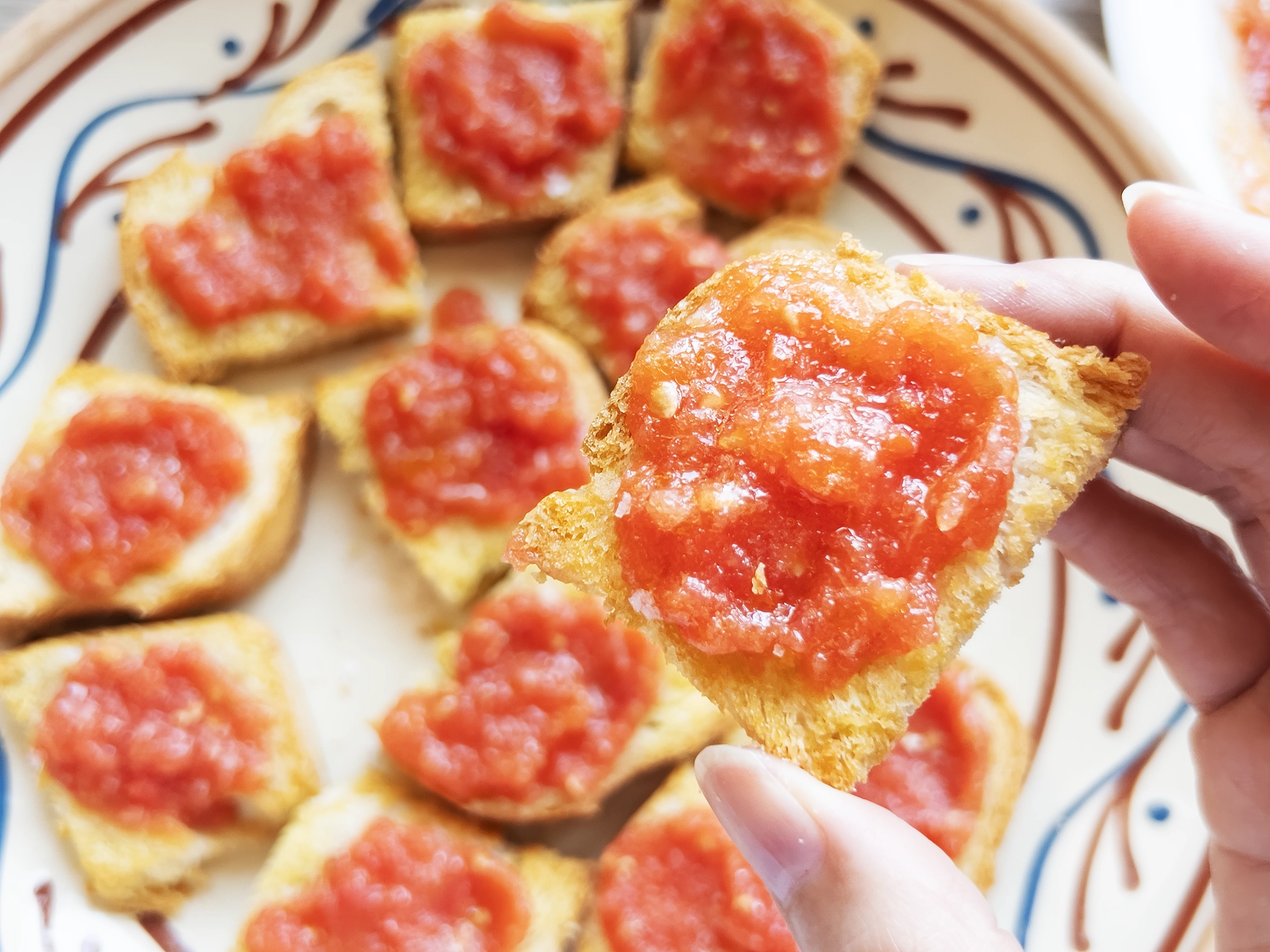 Recipe: Pan con Tomate (Spanish tomato bread)