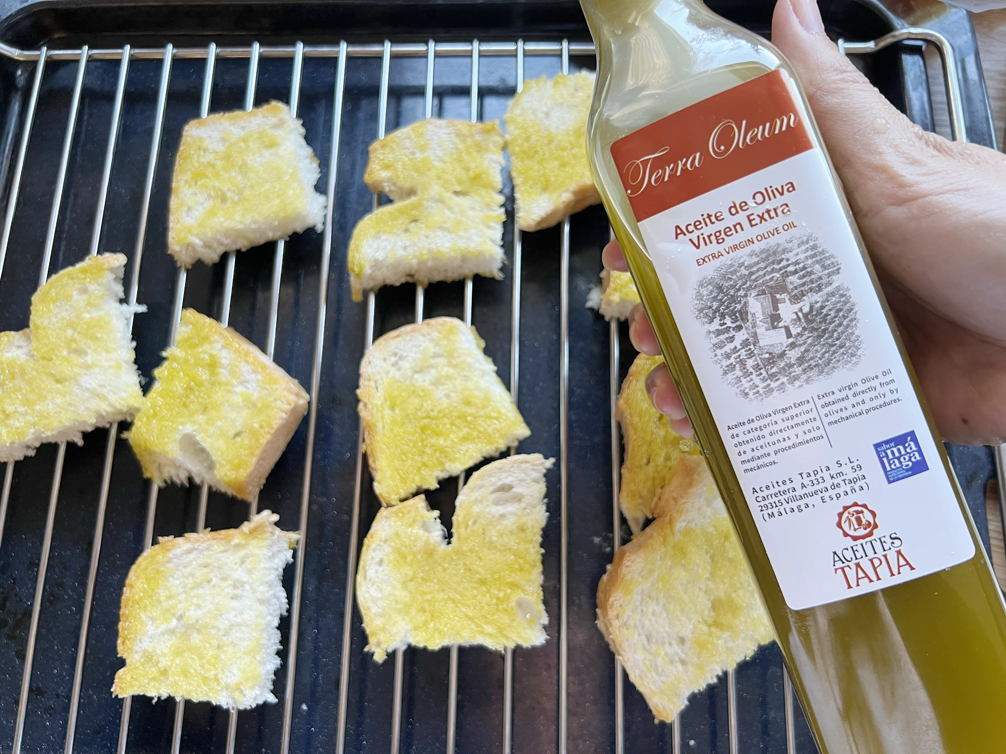 Recipe: Pan con Tomate (Spanish tomato bread)