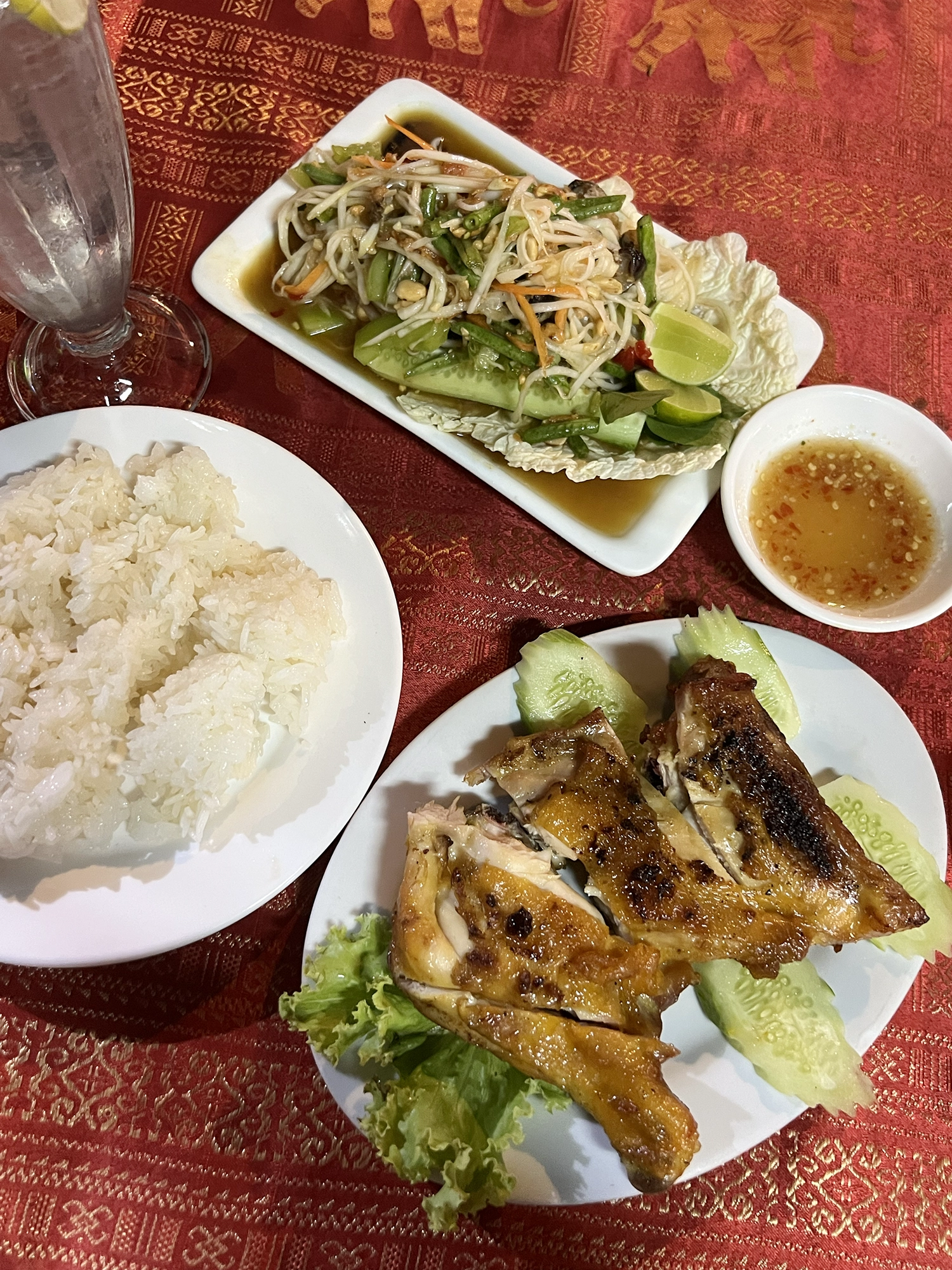 Phnom Penh: Grilled Chicken at Boat Noodle Restaurant