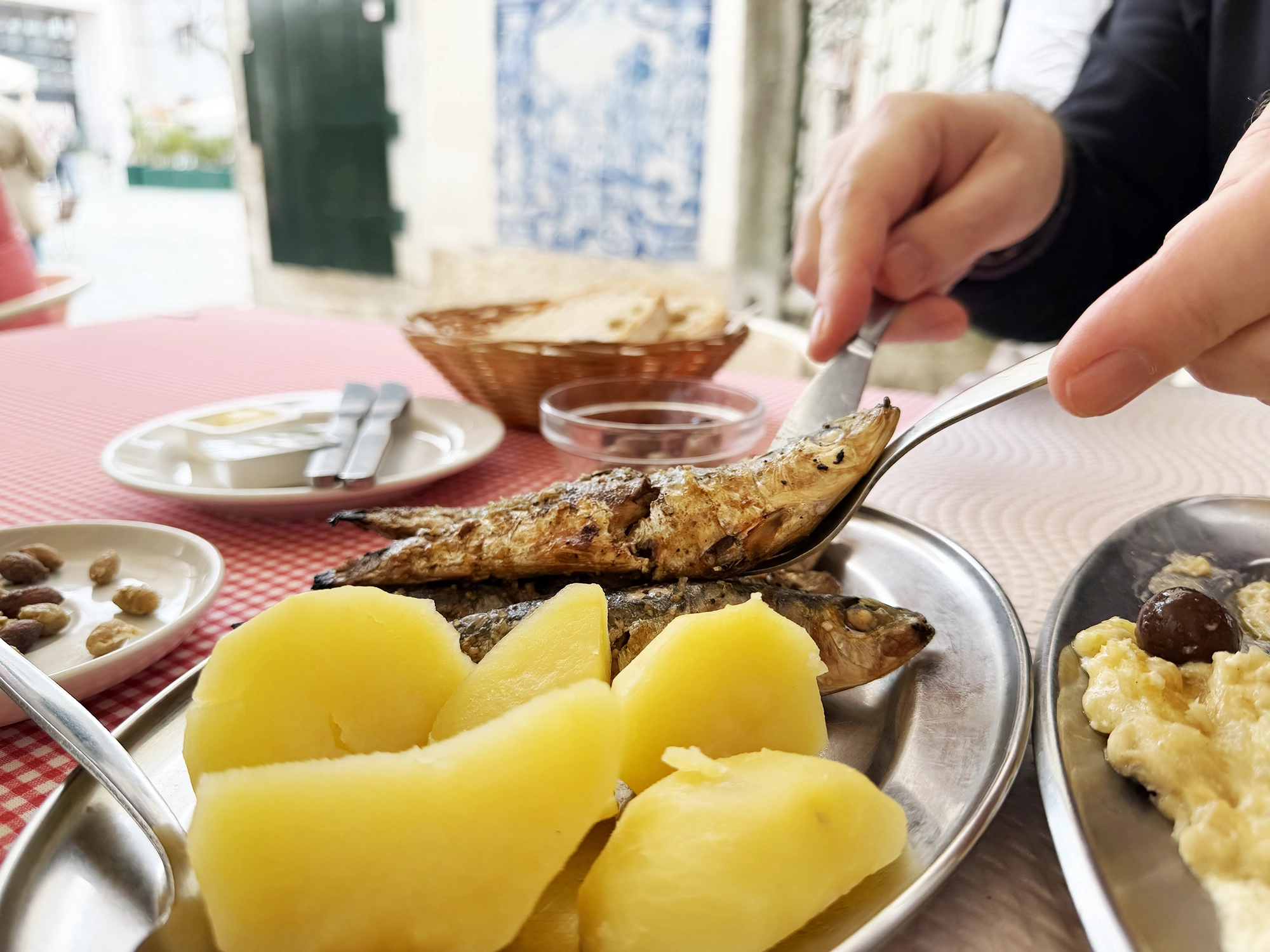 What to Eat in Lisbon: Traditional Portuguese Dishes You Need to Try