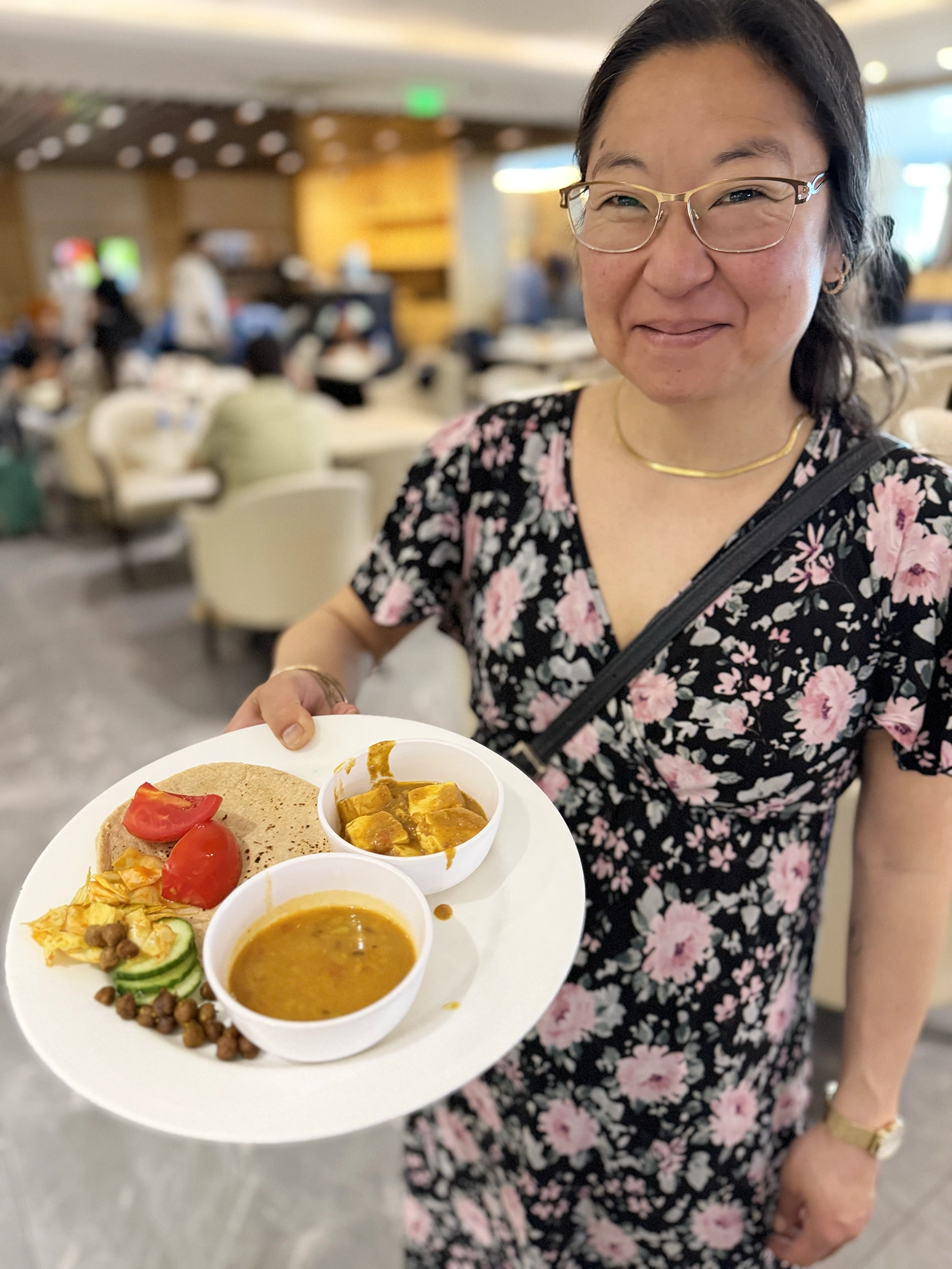 The Encalm Lounge in Delhi Airport: Really good food and Masala Chai