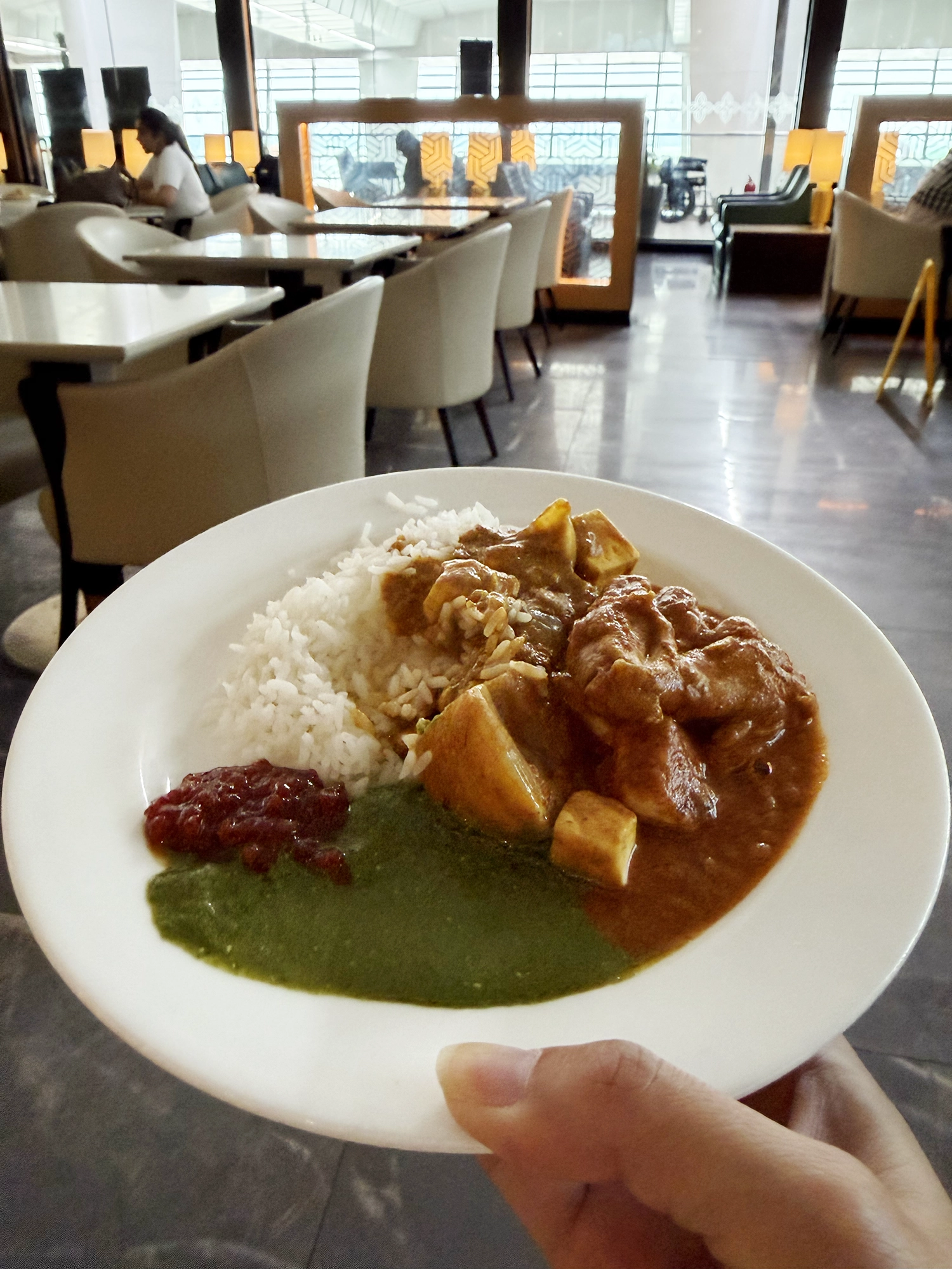 The Encalm Lounge in Delhi Airport: Really good food and Masala Chai