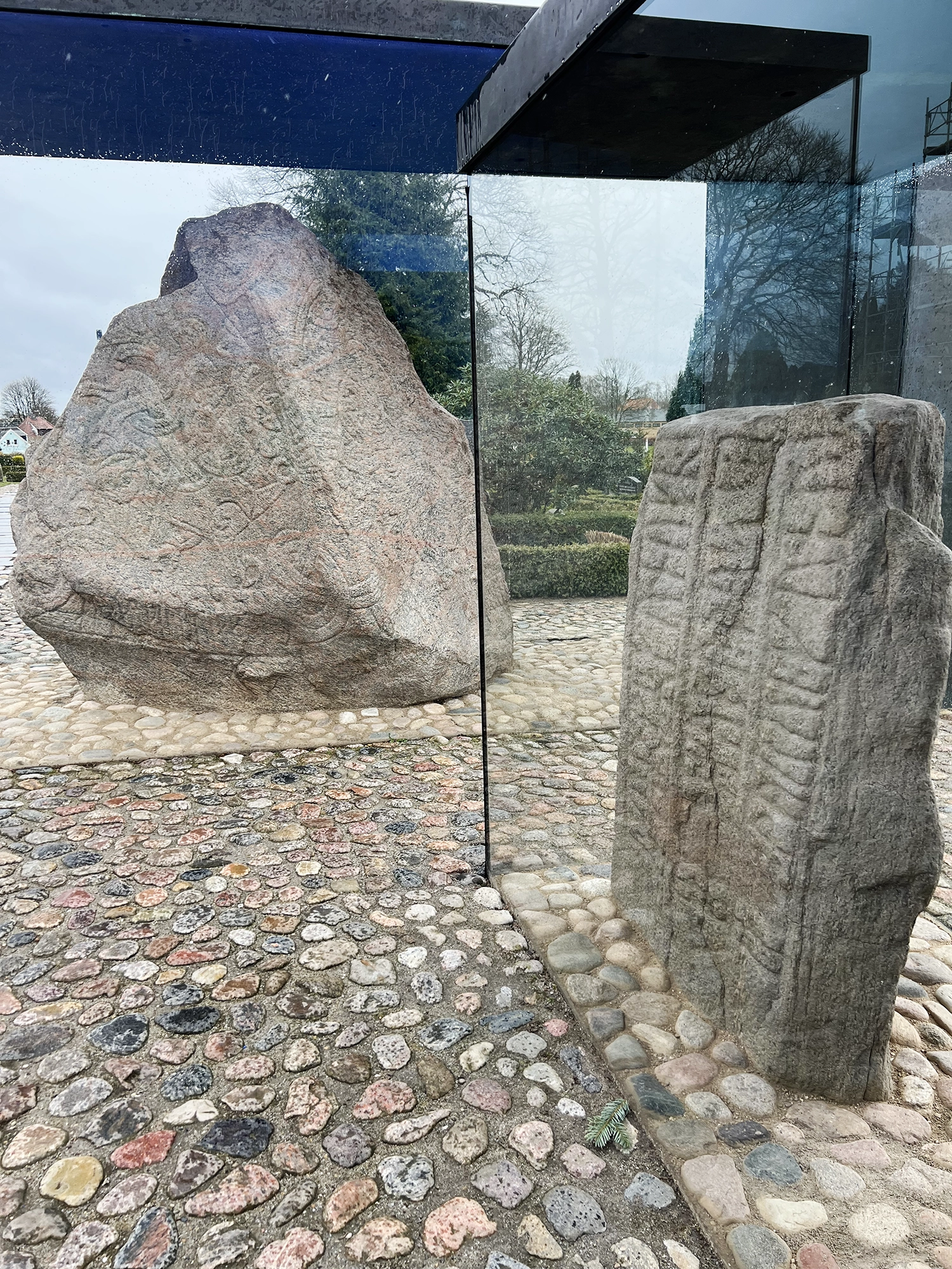 Kongernes Jelling: At the Heart of Denmark’s Origins - Rune stones and Viking Kings