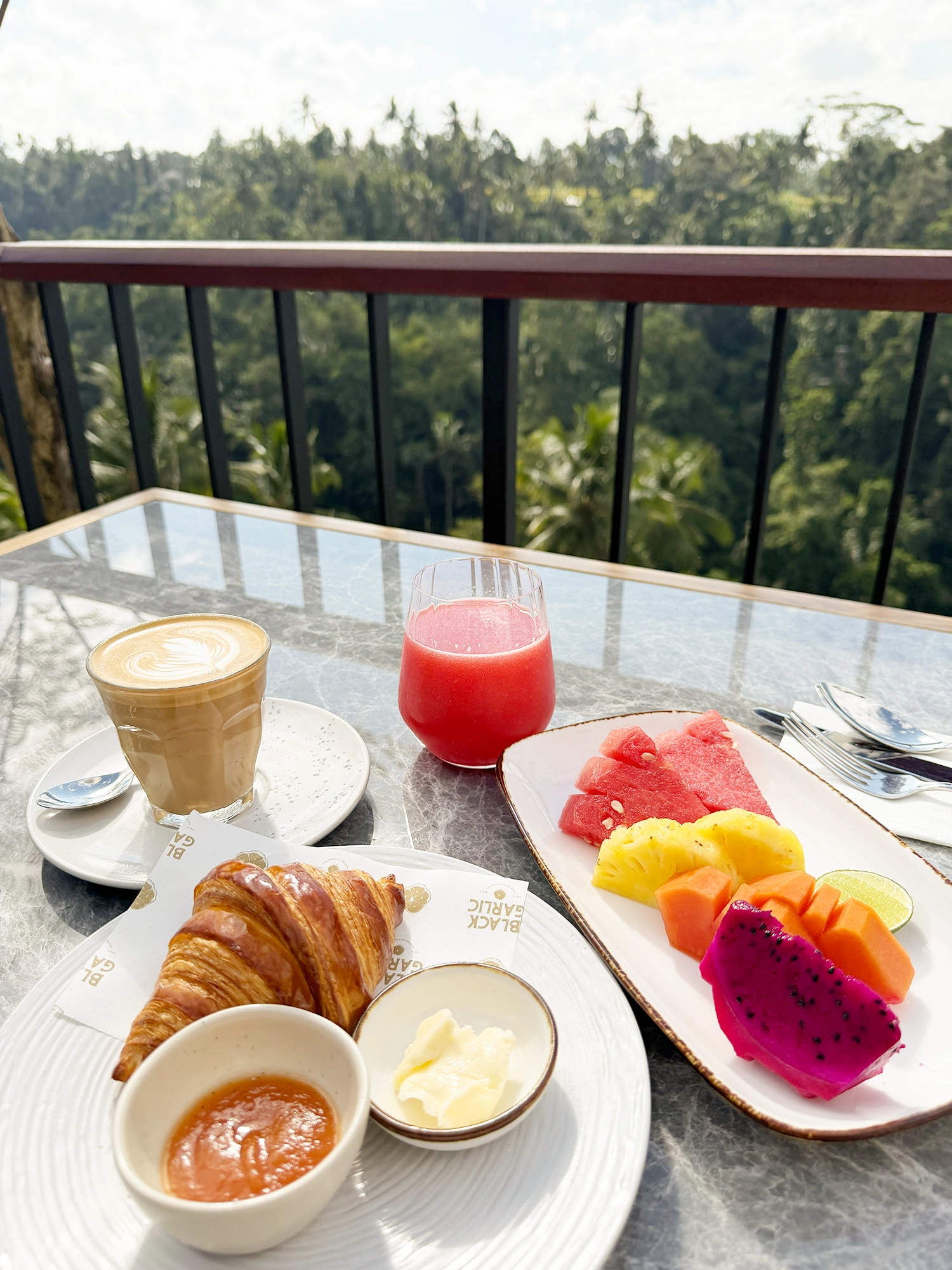 Ubud: Breakfast at Black Garlic at Adiwana Alas Harum