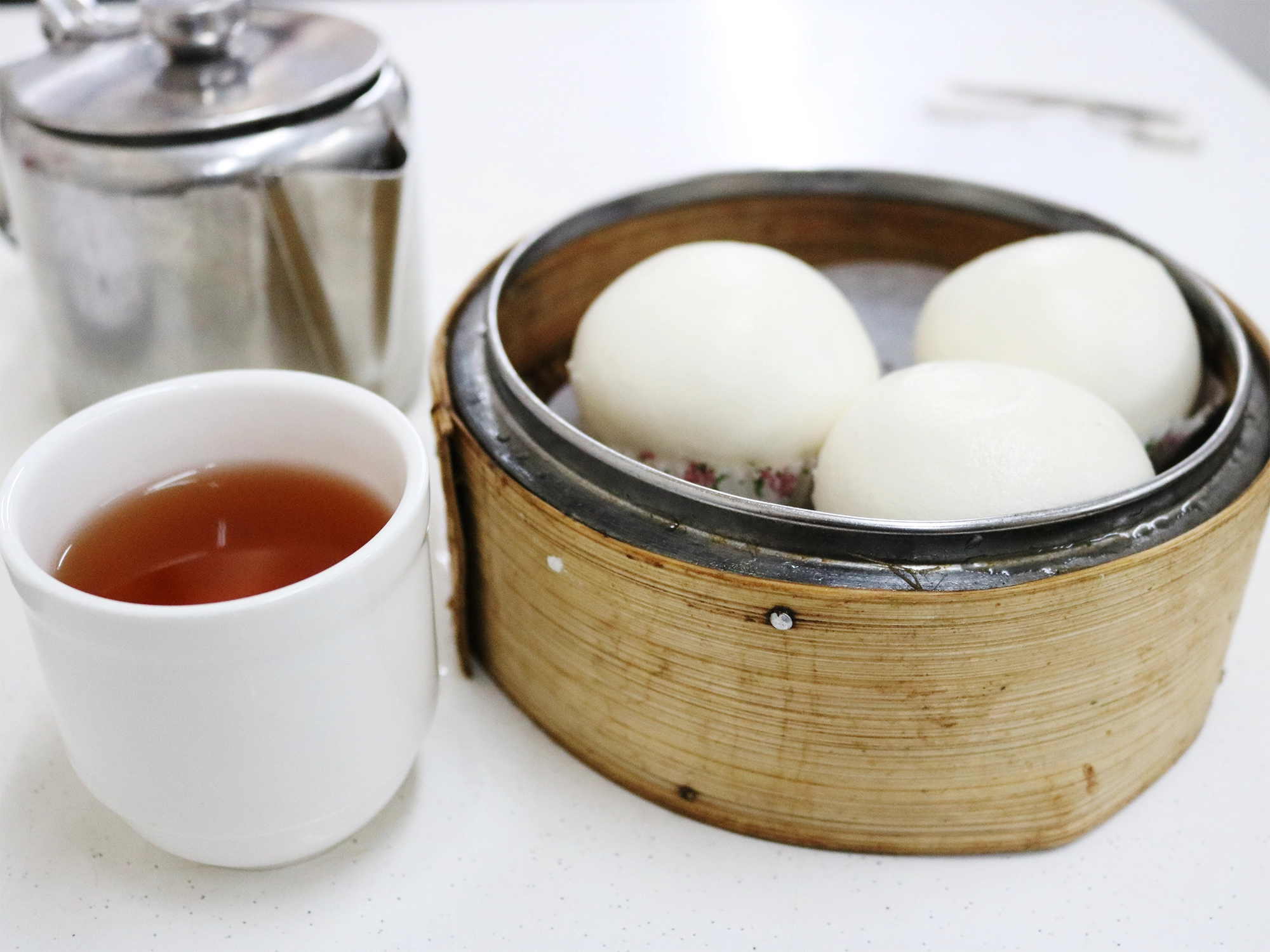 https://www.jewelswandering.com/eat-singapore-swee-choon-tim-sum/