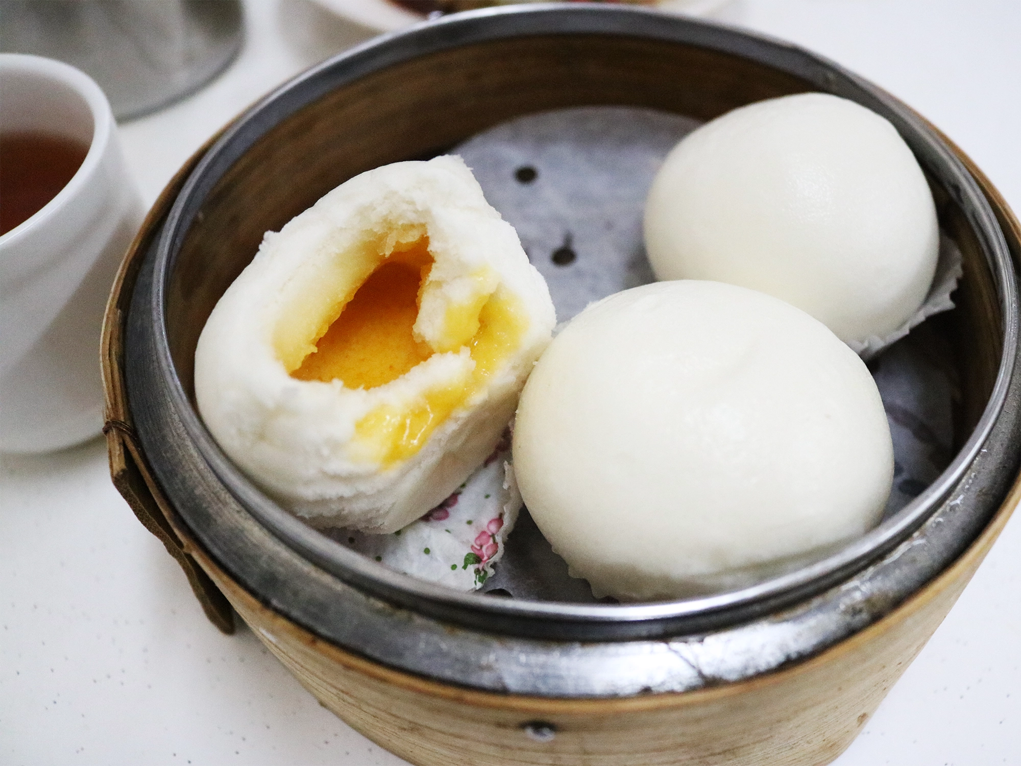 https://www.jewelswandering.com/eat-singapore-swee-choon-tim-sum/
